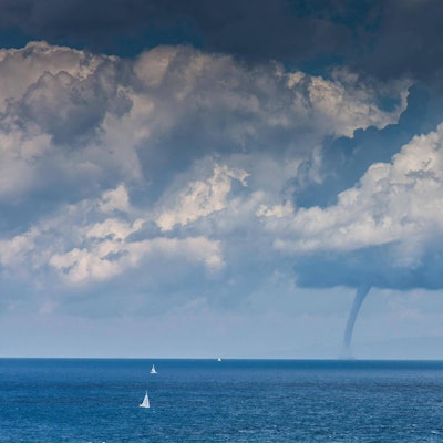 Wasserhose IMAGO SYMBOL 190922