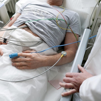 Herzerkrankung nach Krebs dpa