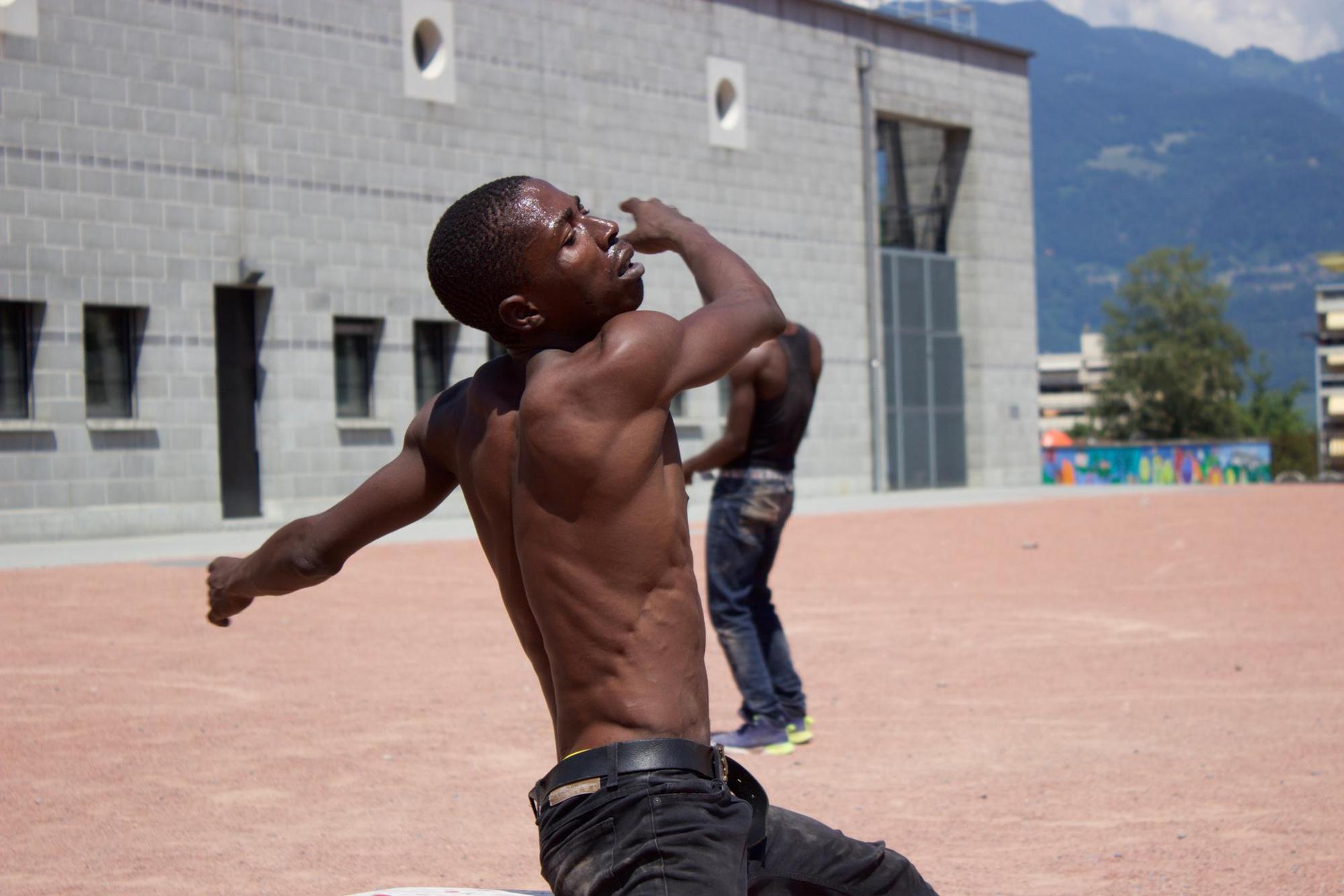 Tanzworkshop-Cie-Ye-Fihmoa-VOILA-CA-co-MartinaDeDominicis