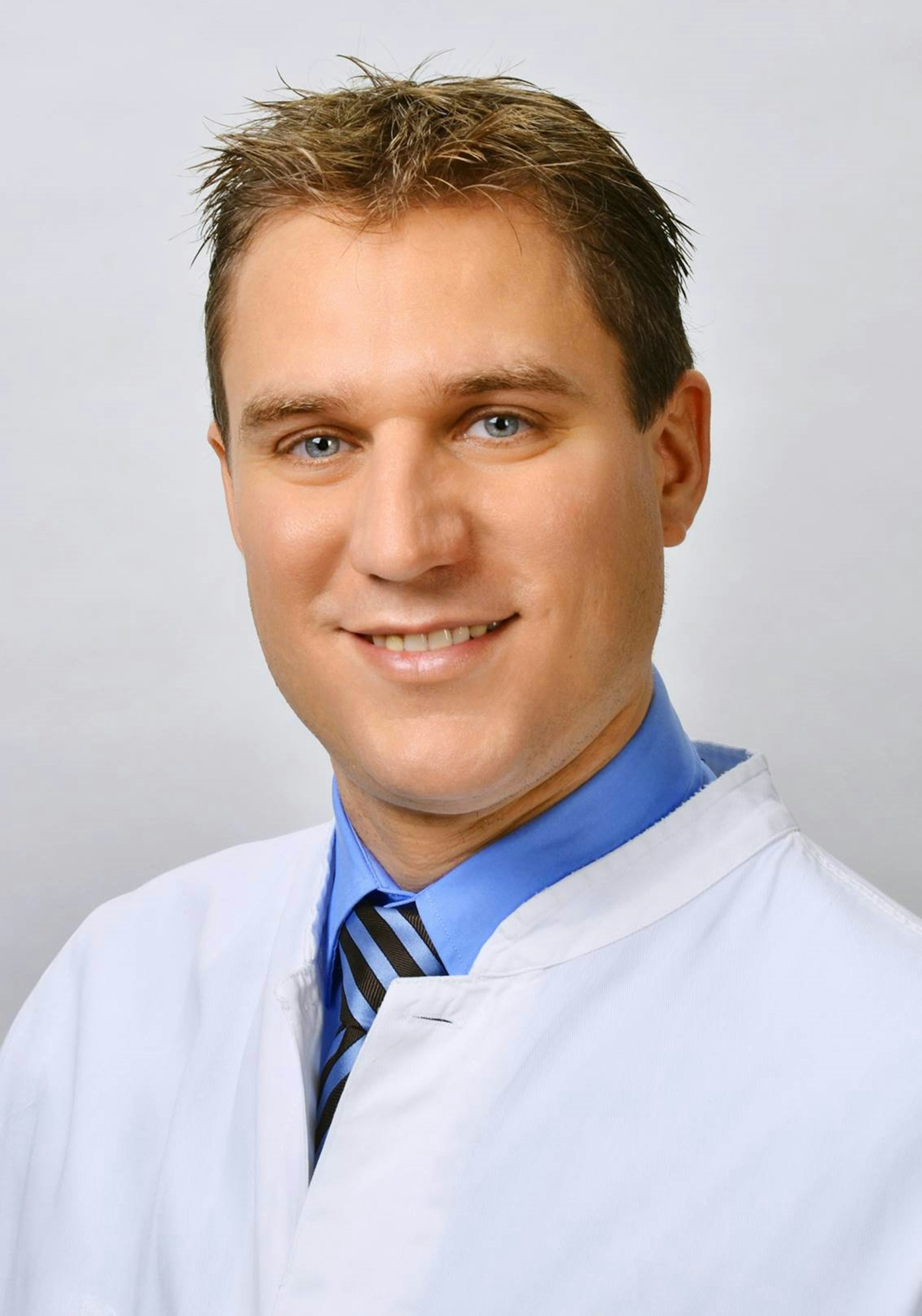 Regelschmerzen_Stefan Renner_Gynäkologe
