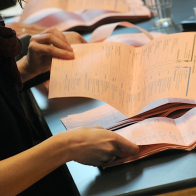 Wahlbezirke Auszählung Stimmen