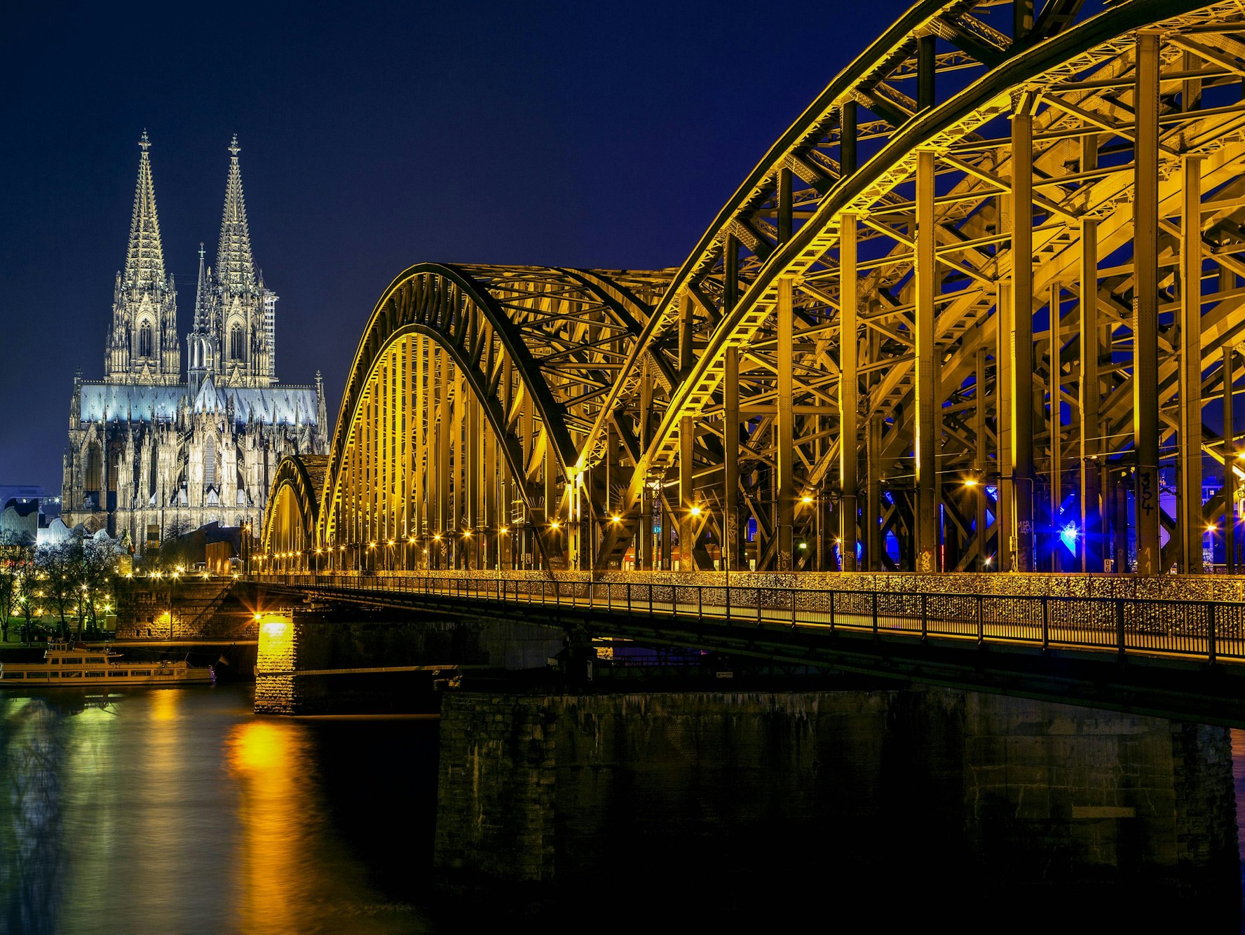 Köln bei Nacht
