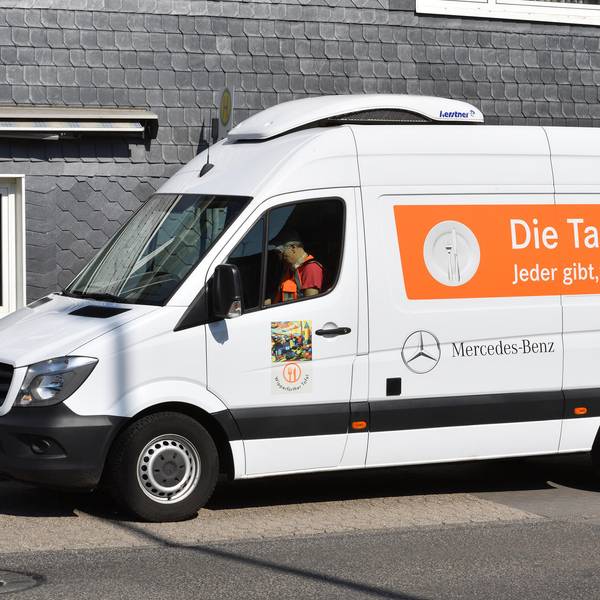 20220323_OWN_Wipperfuerther Tafel_KLEINBUS_AUSLIEFERUNGSFAHRZEUG_OWL_5728--X