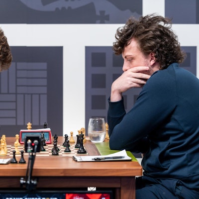 Carlsen Niemann Duell 040922