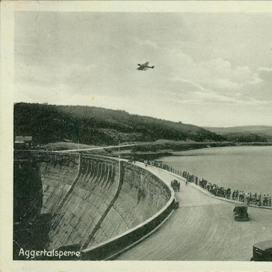 Ruland_1931_Aggertalsperre_mit_Flugzeug,_Juni,__Rundflug