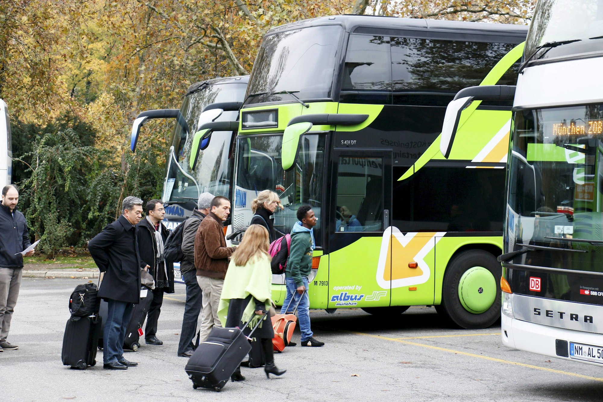 fahrgaeste_fernbus_imago