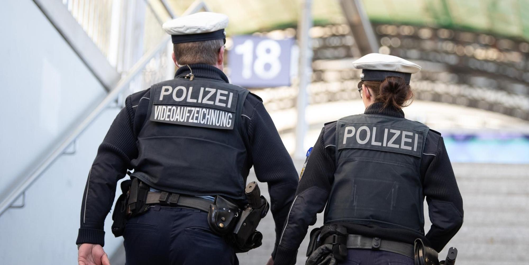 Polizei Symbol DPA 191119 (2)