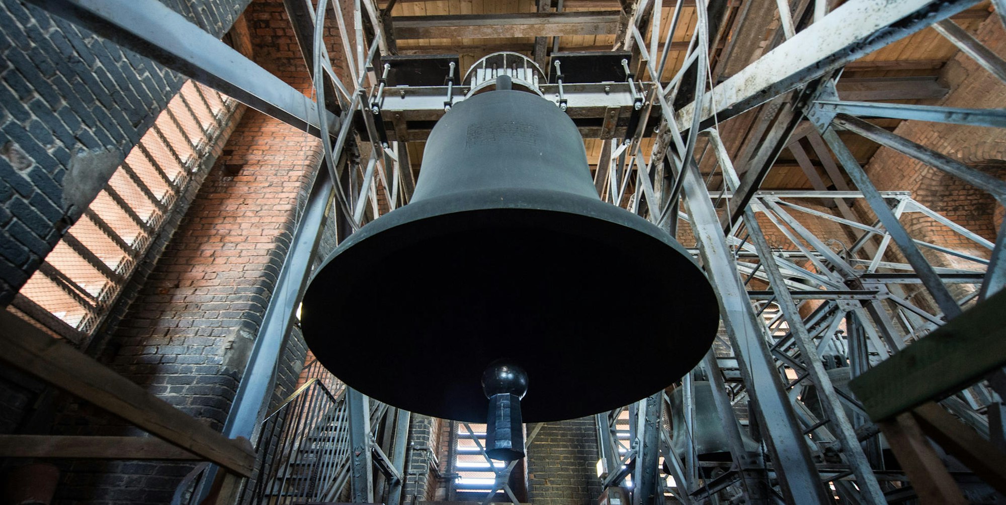 Glocke Symbolbild 130422