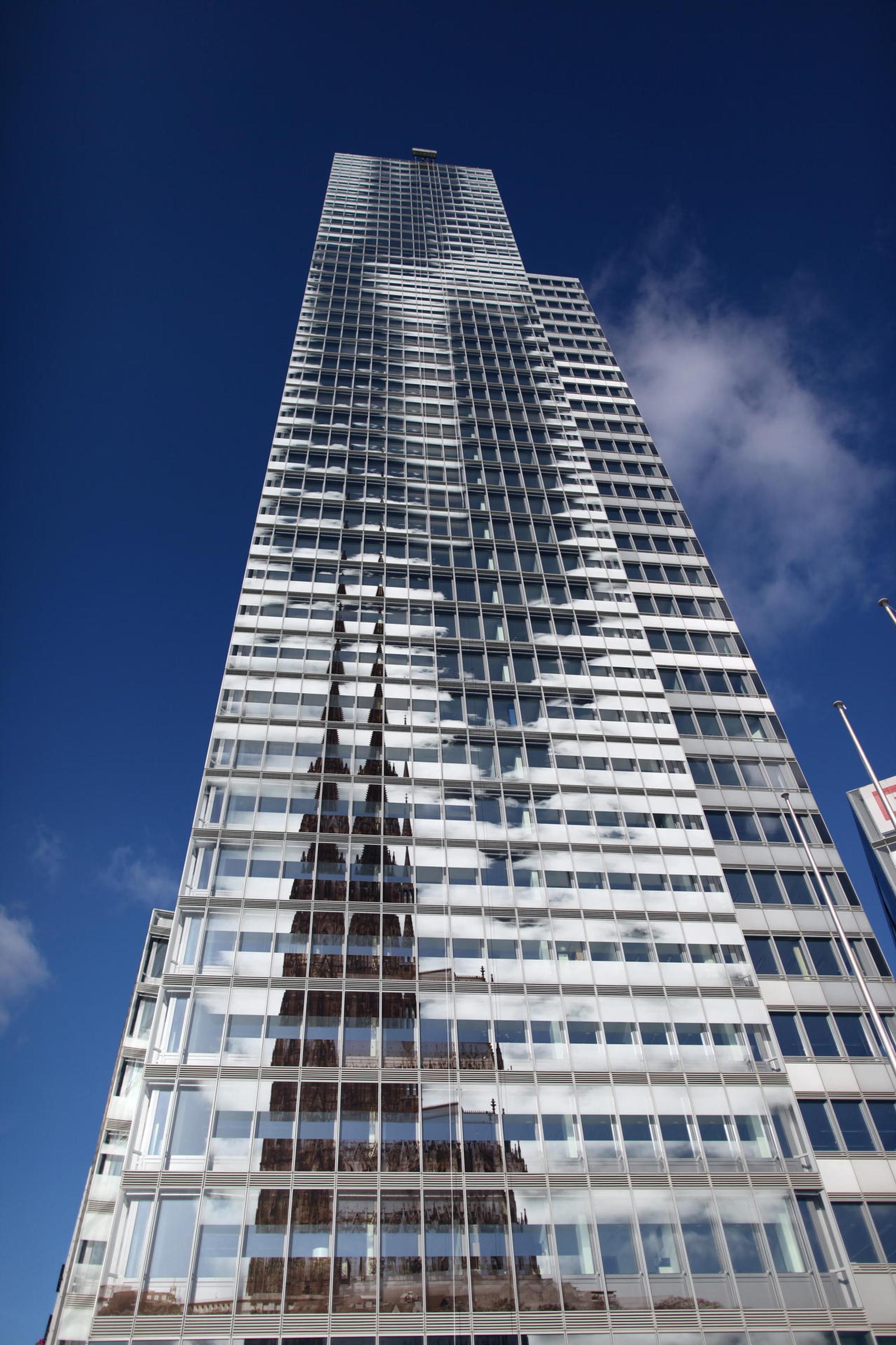 nab180606_Koelnturm_Mediapark_01