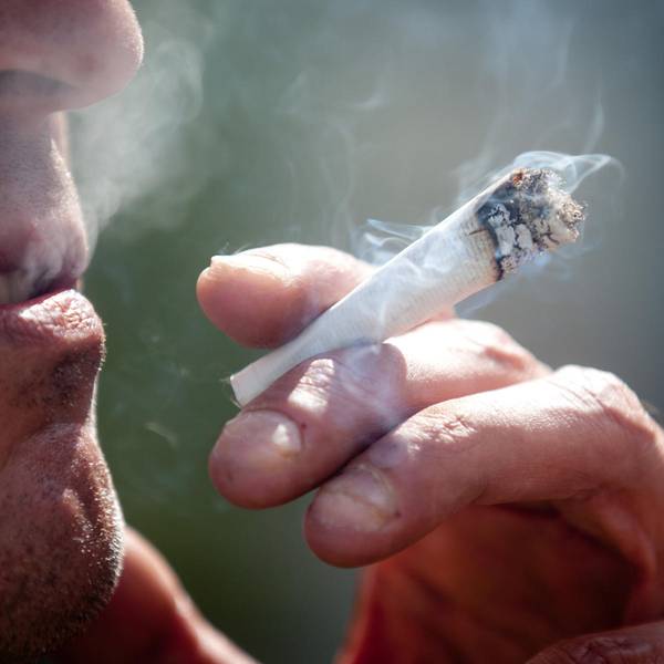 Cannabis_Mann kippt_dpa