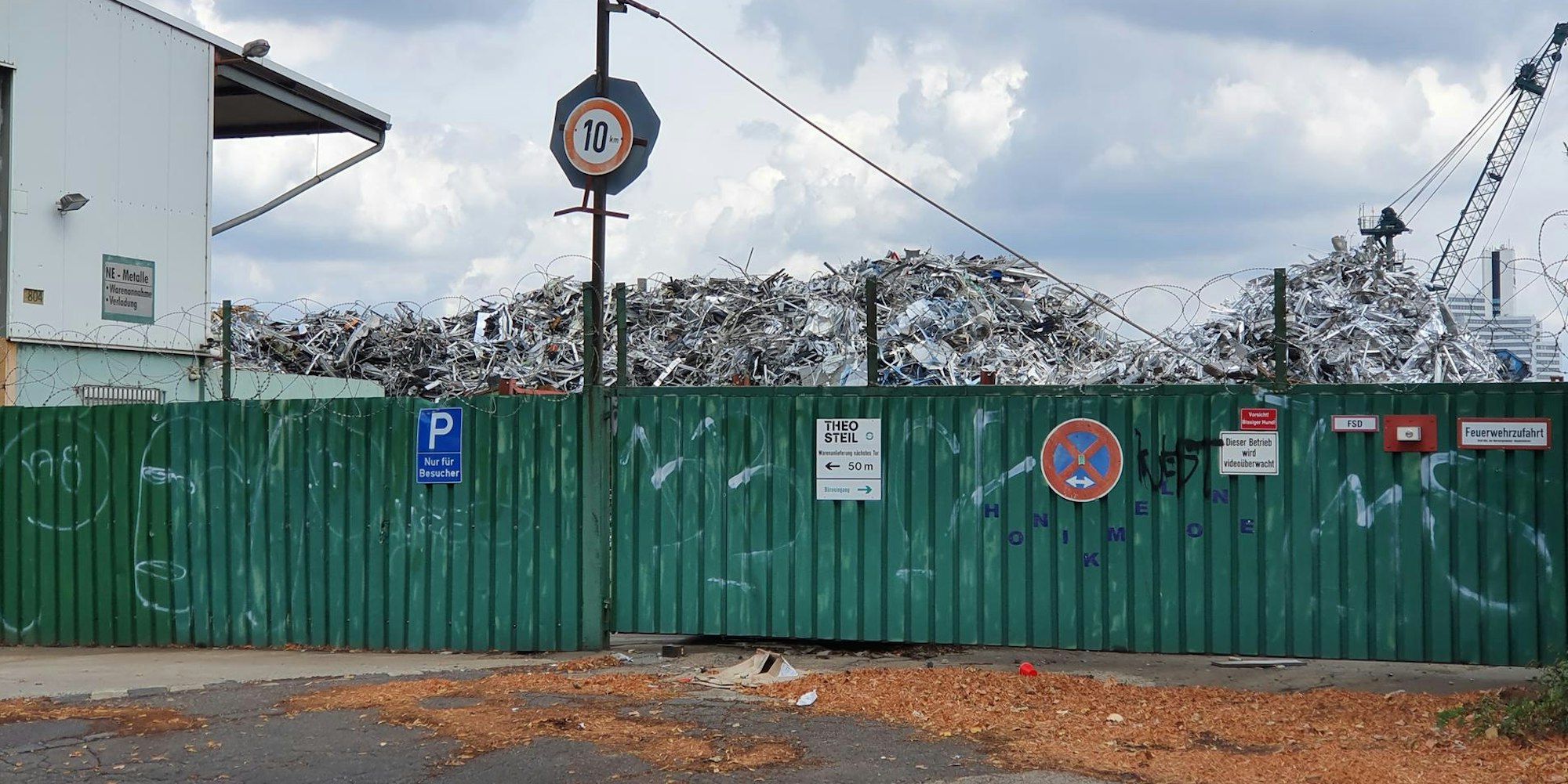 Sues Theo Steil in Deutz Foto Süsser