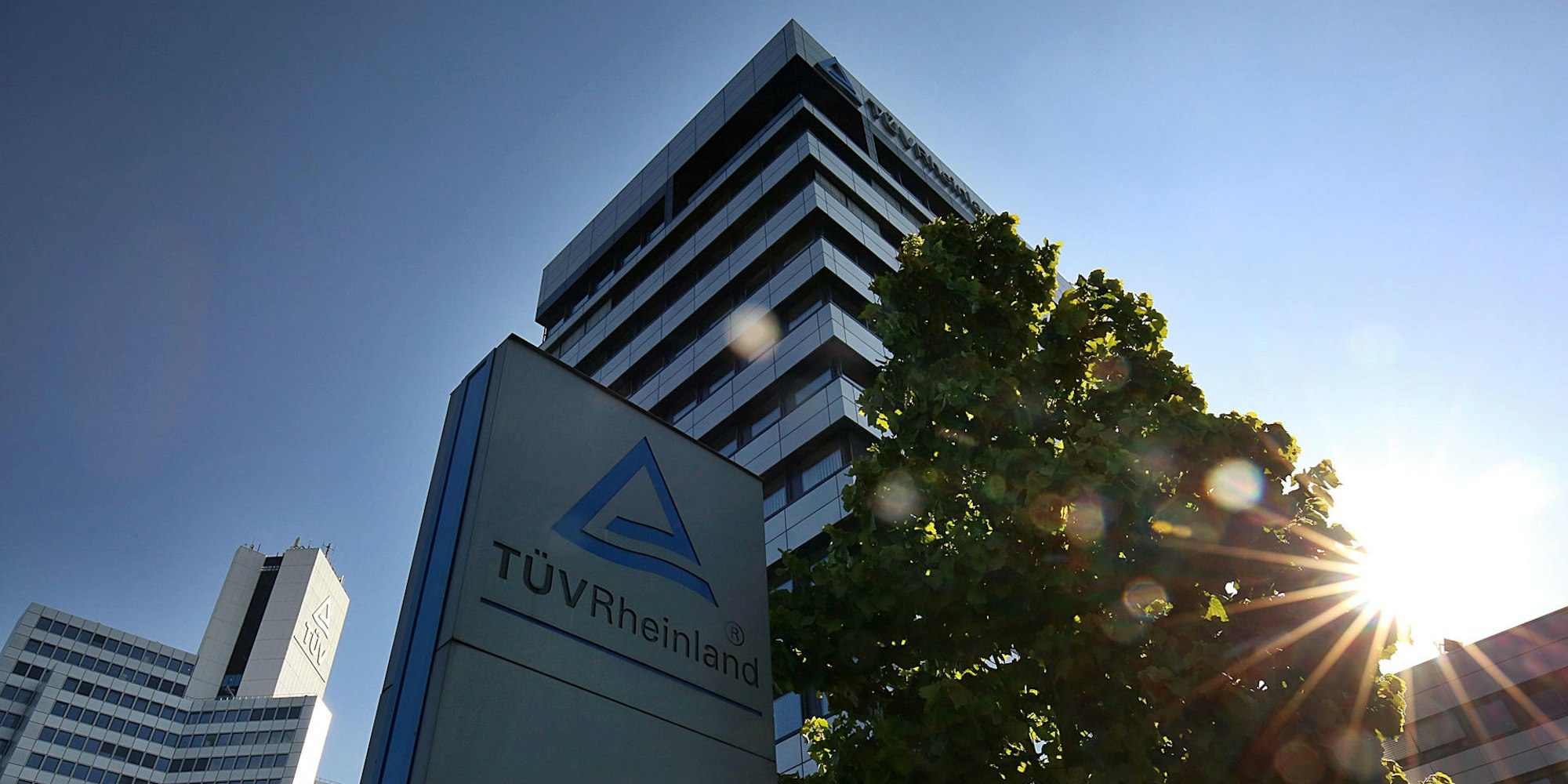 TUeV_Rheinland_53249836