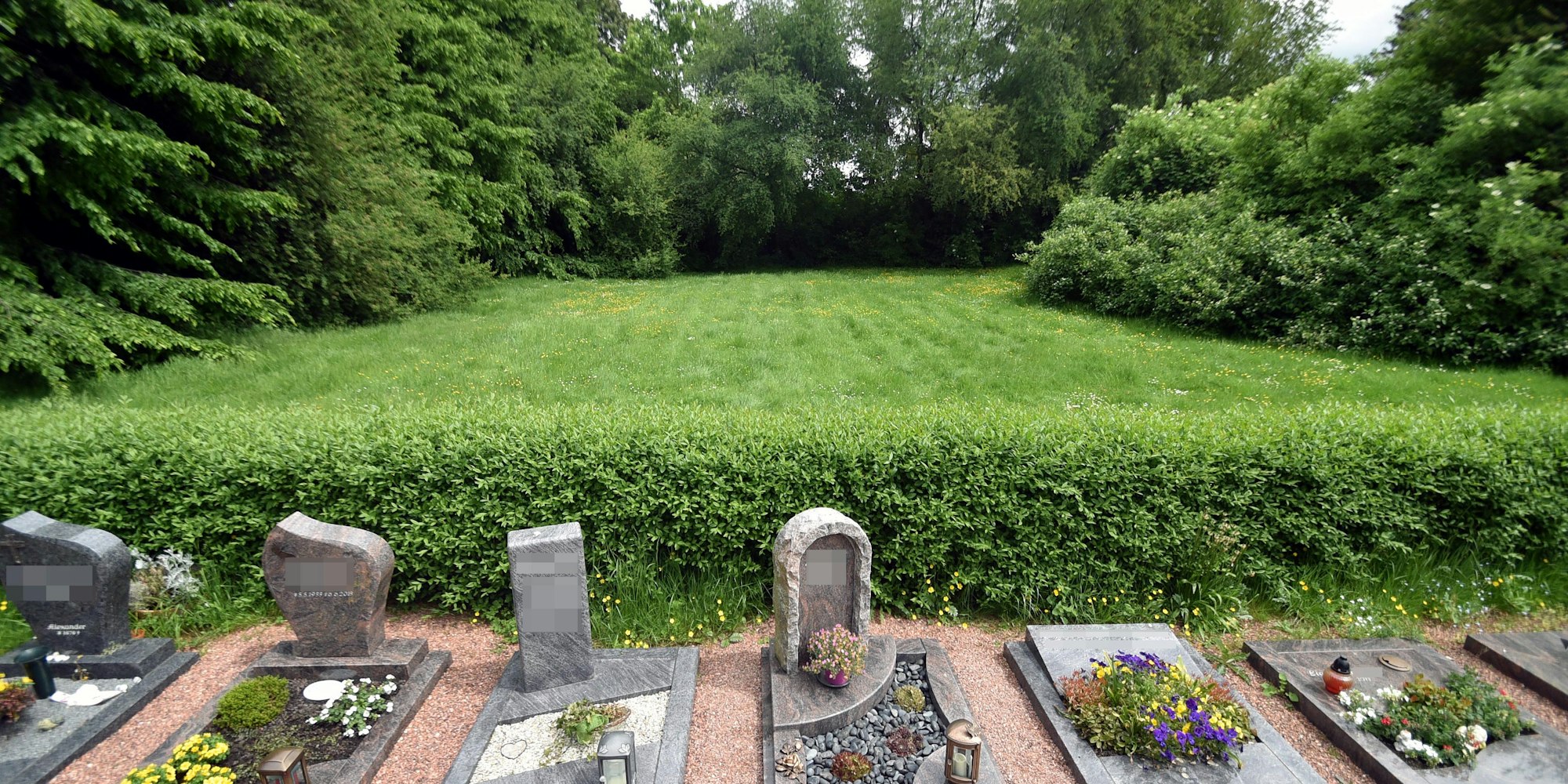 fr-Muslimischer_Friedhof_rer_2