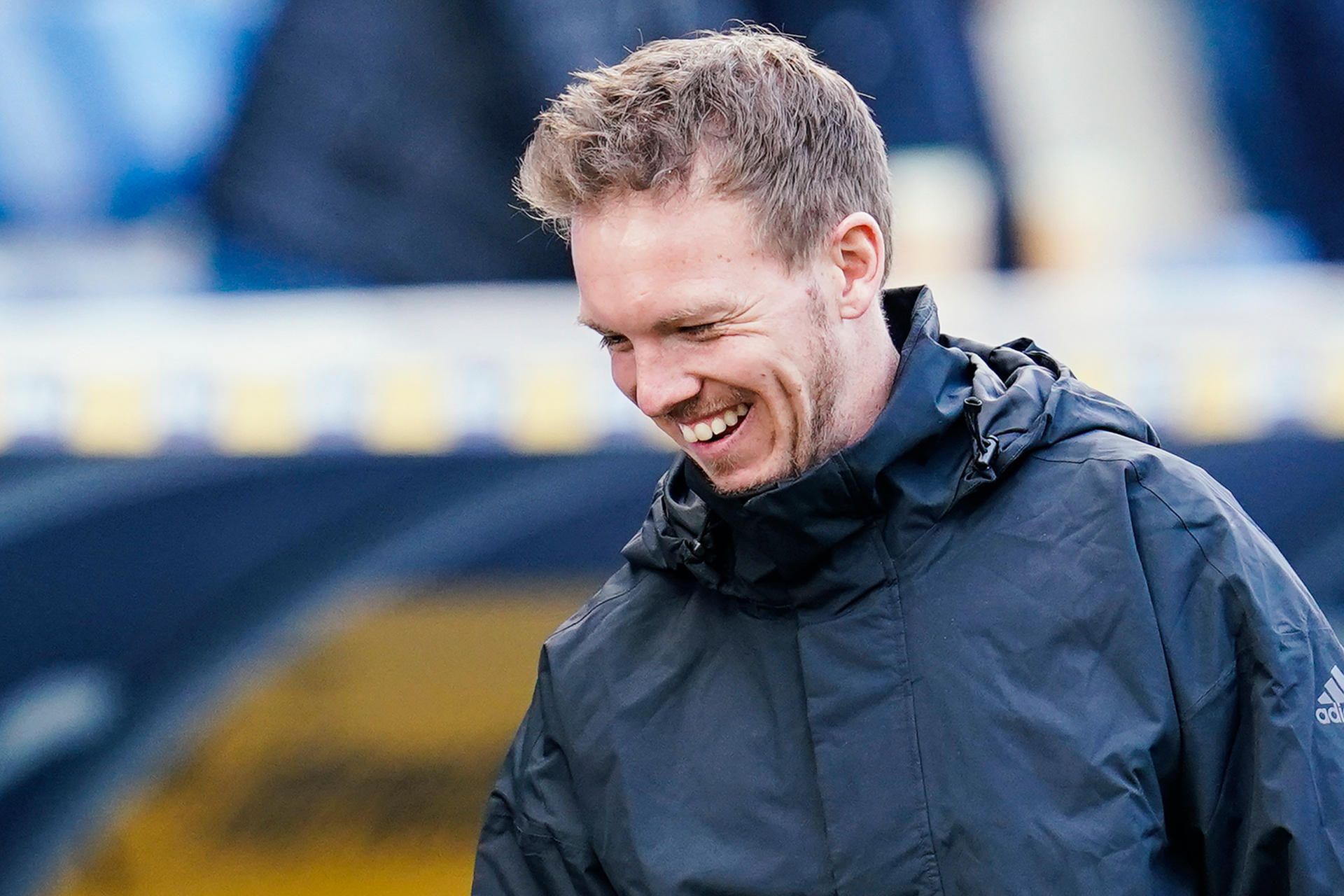 Julian Nagelsmann lacht dpa