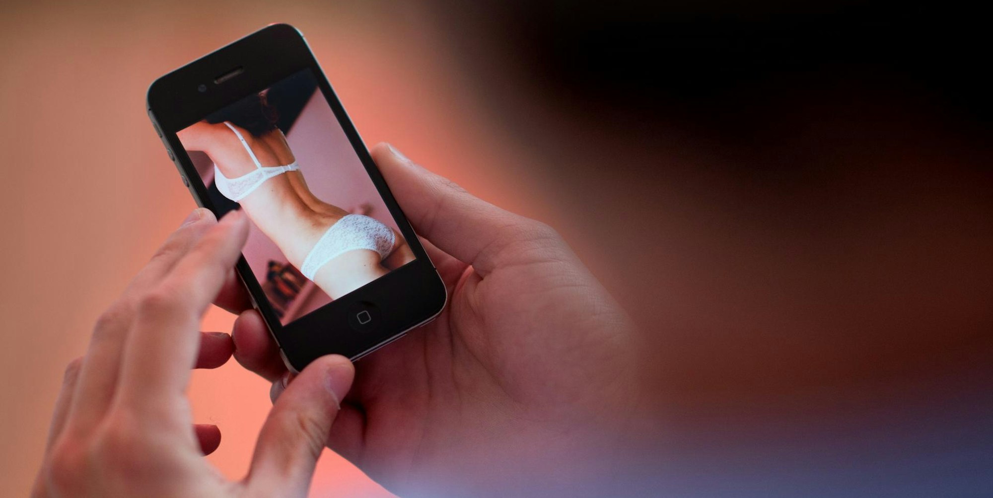 Partner guckt heimlich Pornos dpa