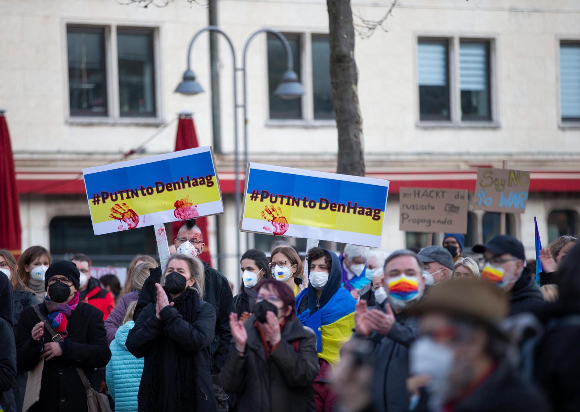 20220303_tb_FridayForFuture_Ukraine_Demo_005