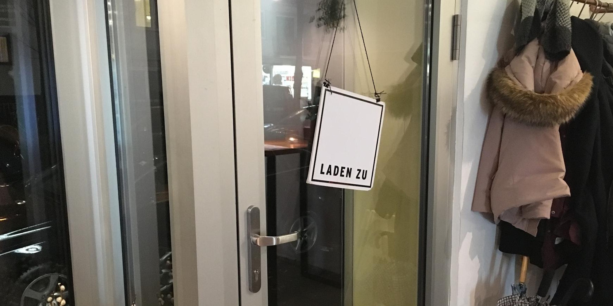 laden ein laden zu schild