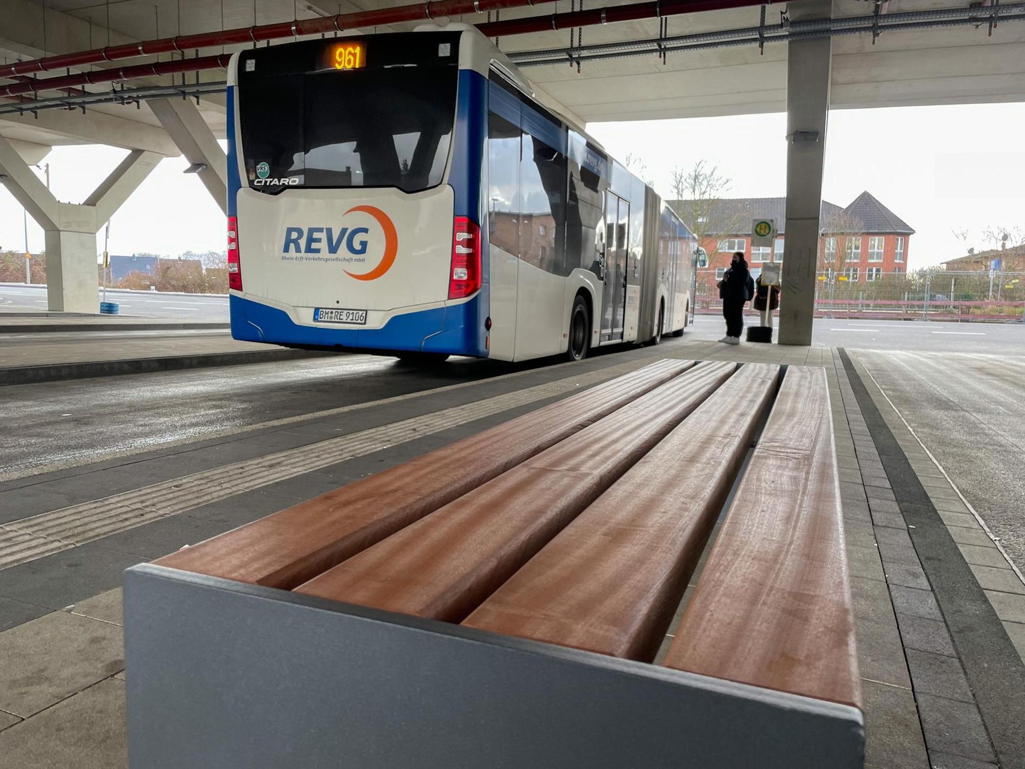 20220207-nip-ber-bahnhof-4