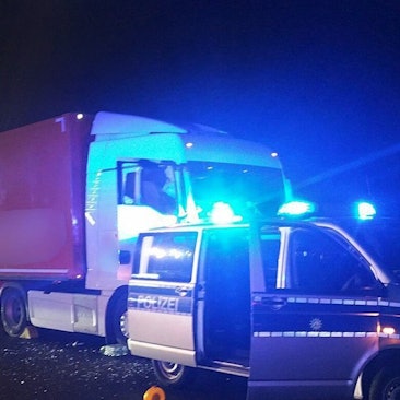 Lkw auf Autobahn gestoppt