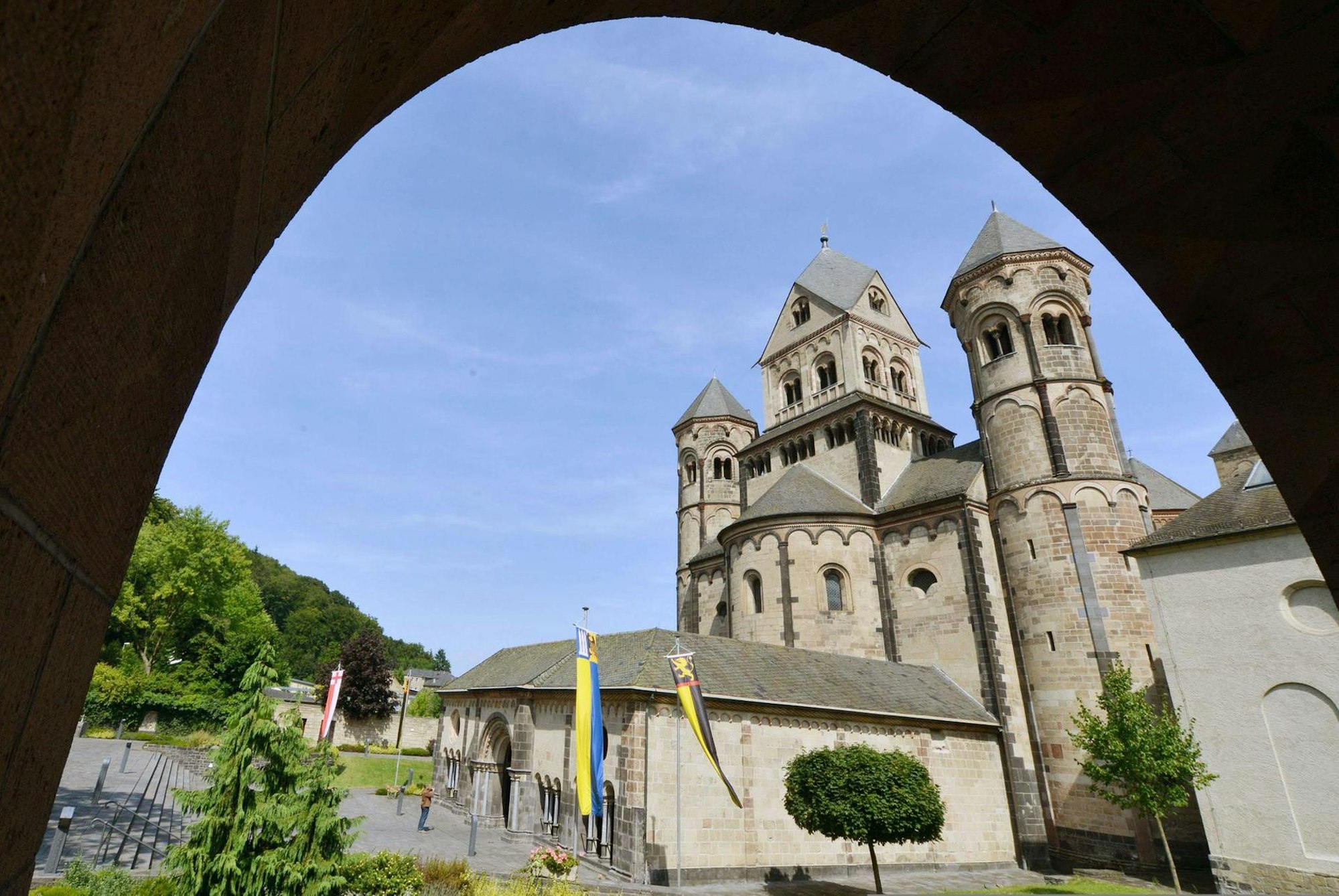 Listical_Kloster_Abteikirche_Maria_Laach