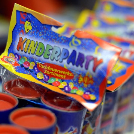 Eine Verpackung mit Tischfeuerwerk.
