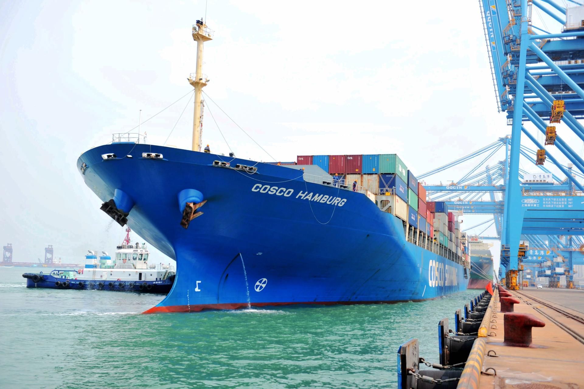 Cosco Hamburg dpa 251022