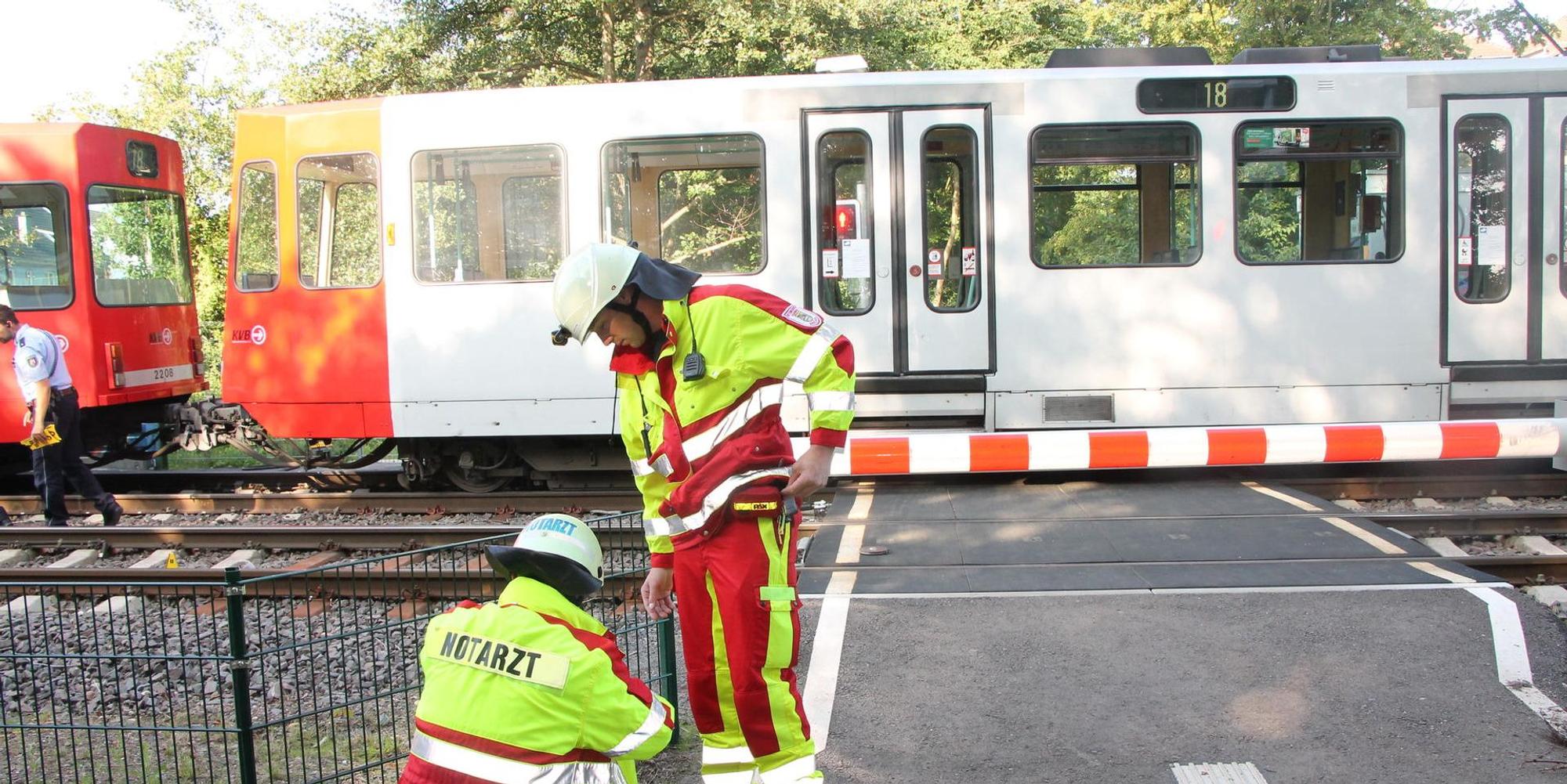 brühl unfall linie 18 KLOSE