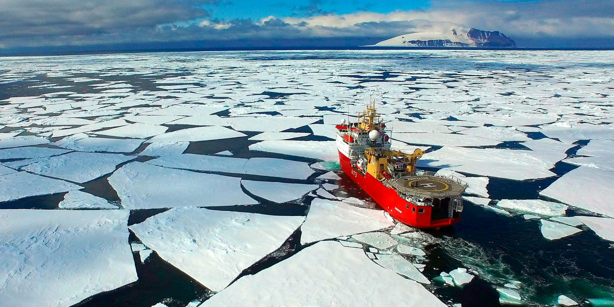 Antarktis Eisbrecher 220322