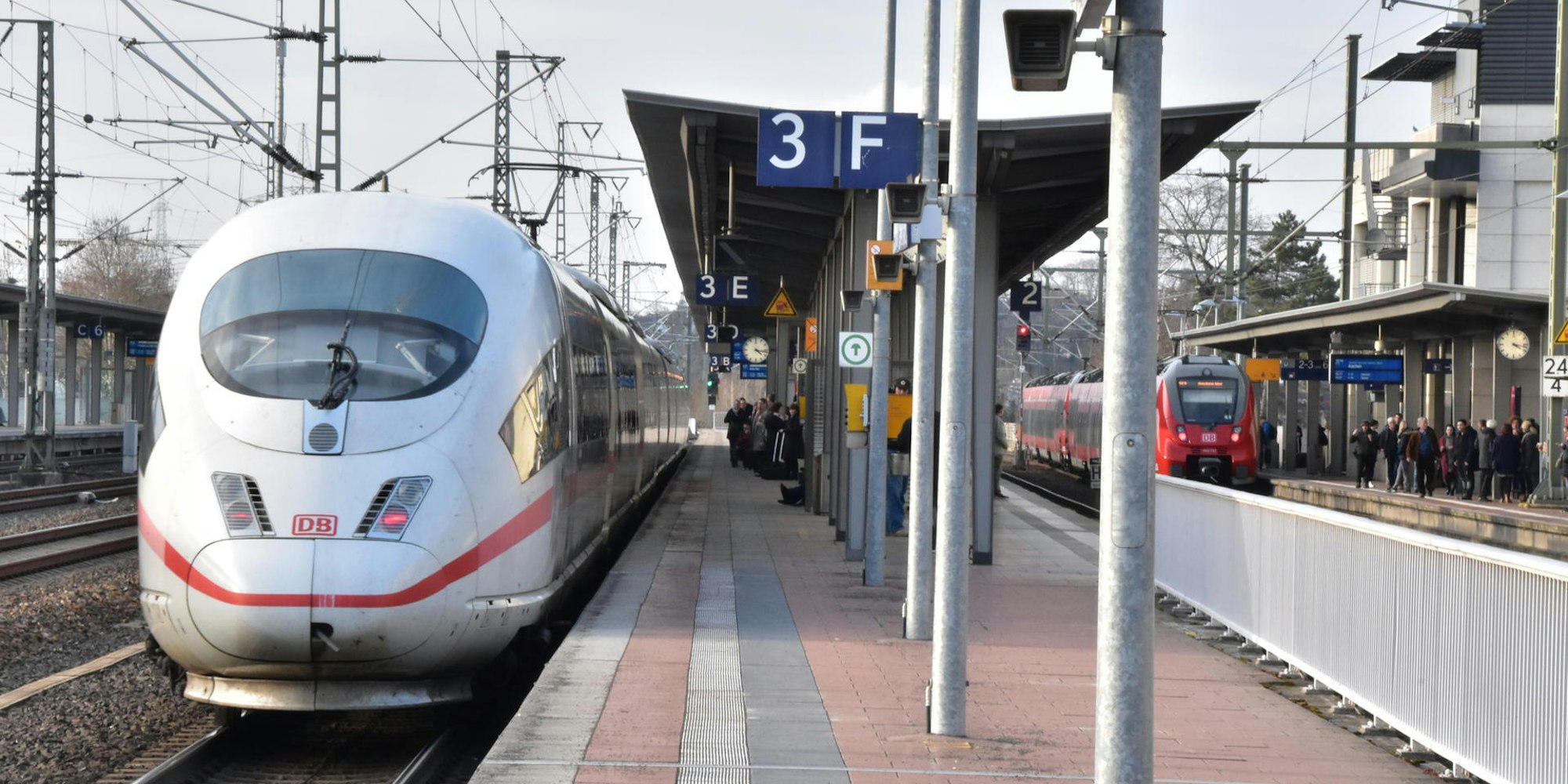 Bahnhof Siegburg 041219