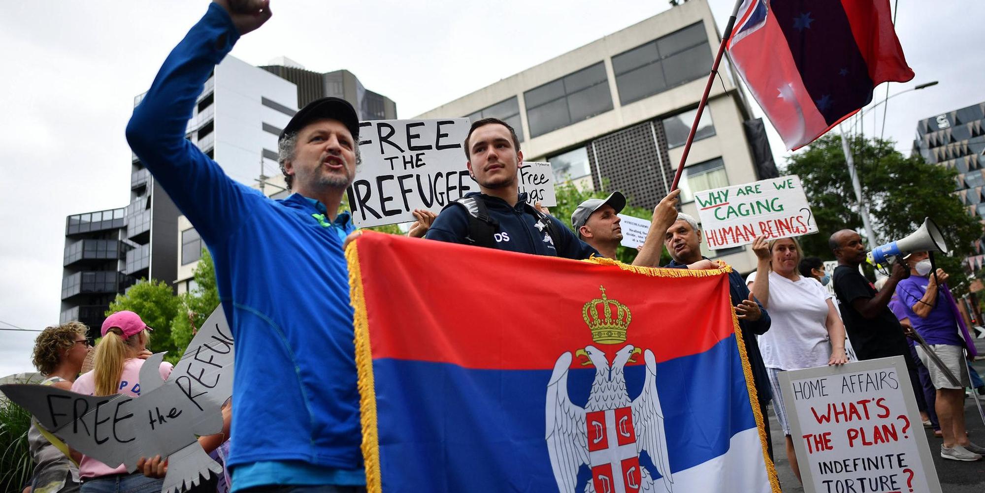 Demo vor Djoko Hotel