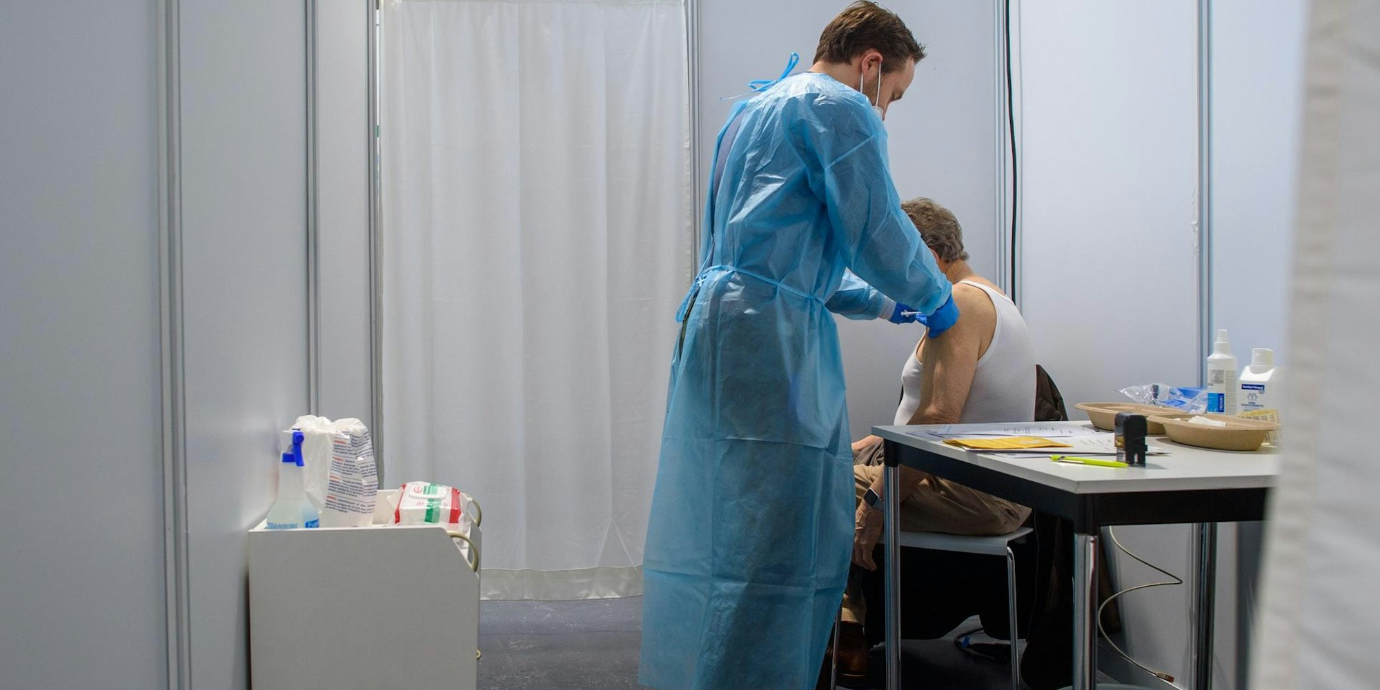 Impfung Symbolbild 020221