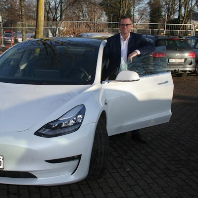 Sascha Solbach_Tesla_Bedburg