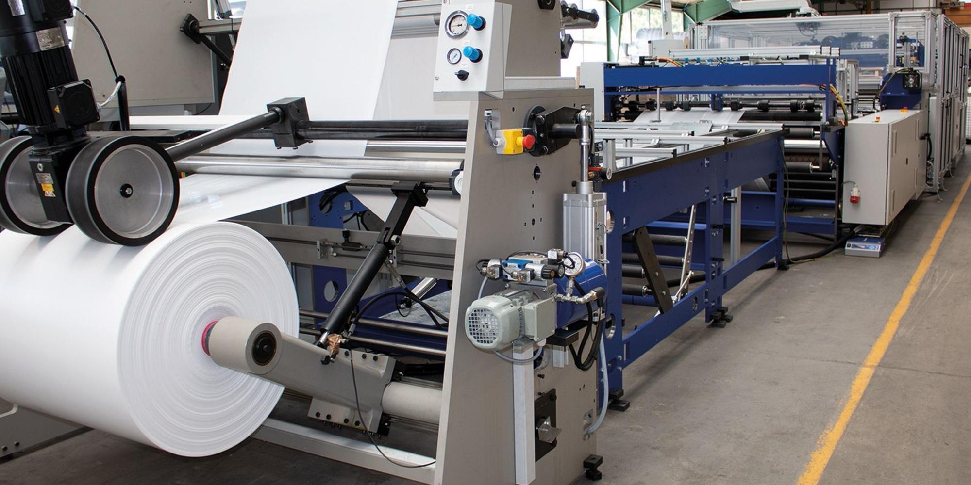 Schutzkittel_Produktionsstrasse (1)