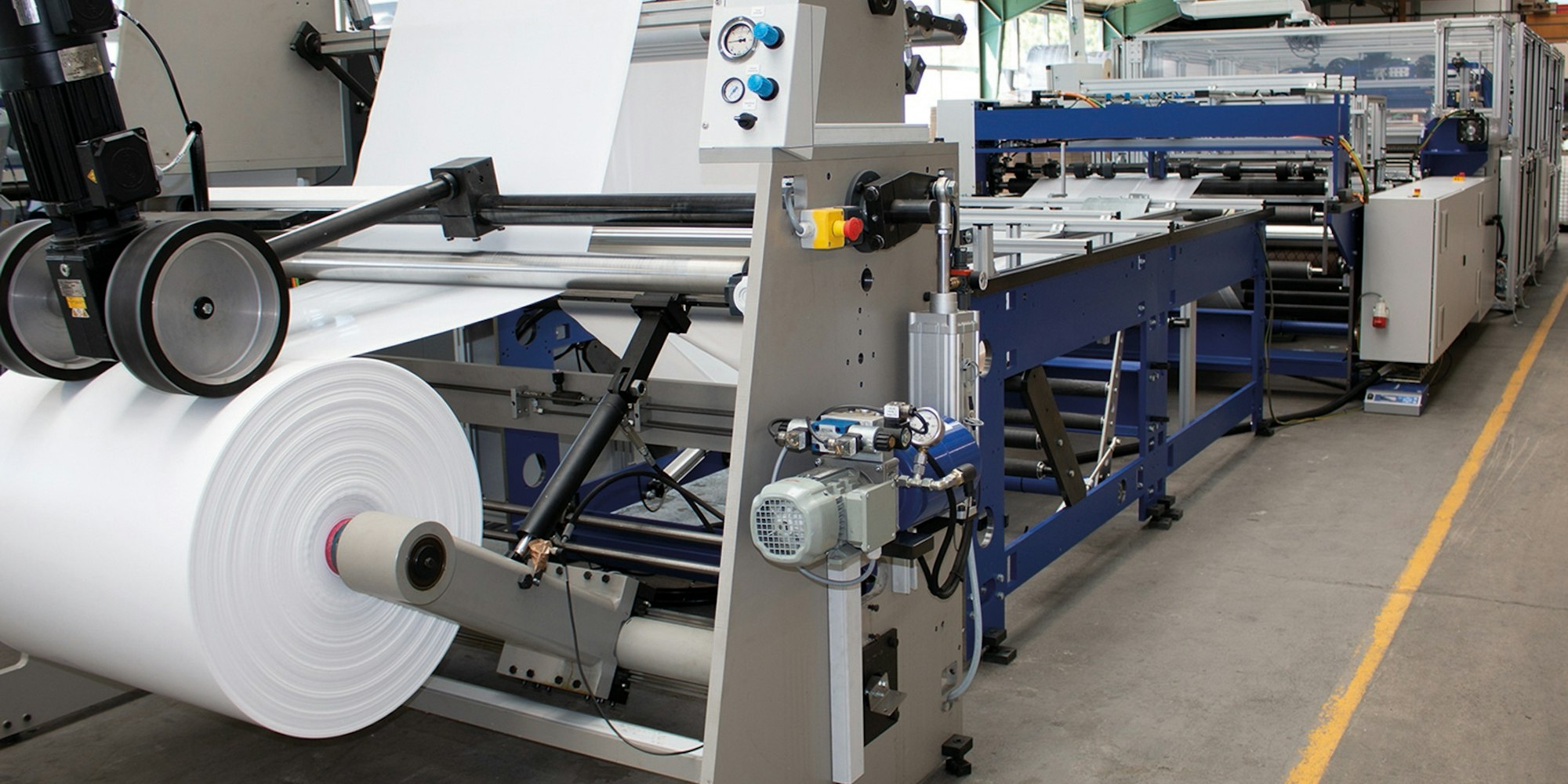 Schutzkittel_Produktionsstrasse (1)