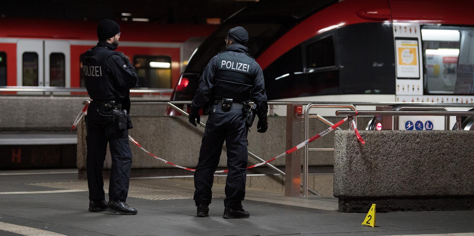 Axt Angriff Düsseldorf Bahnsteig