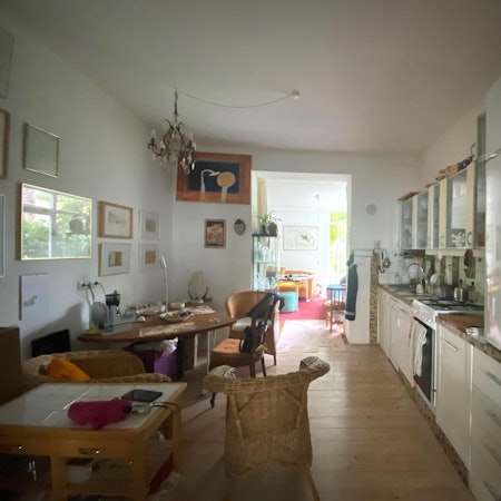 so wohnt_MR_Küche Richtung WZ