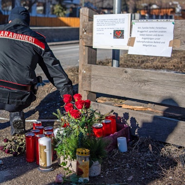 Carabinieri an der Unfallstelle
