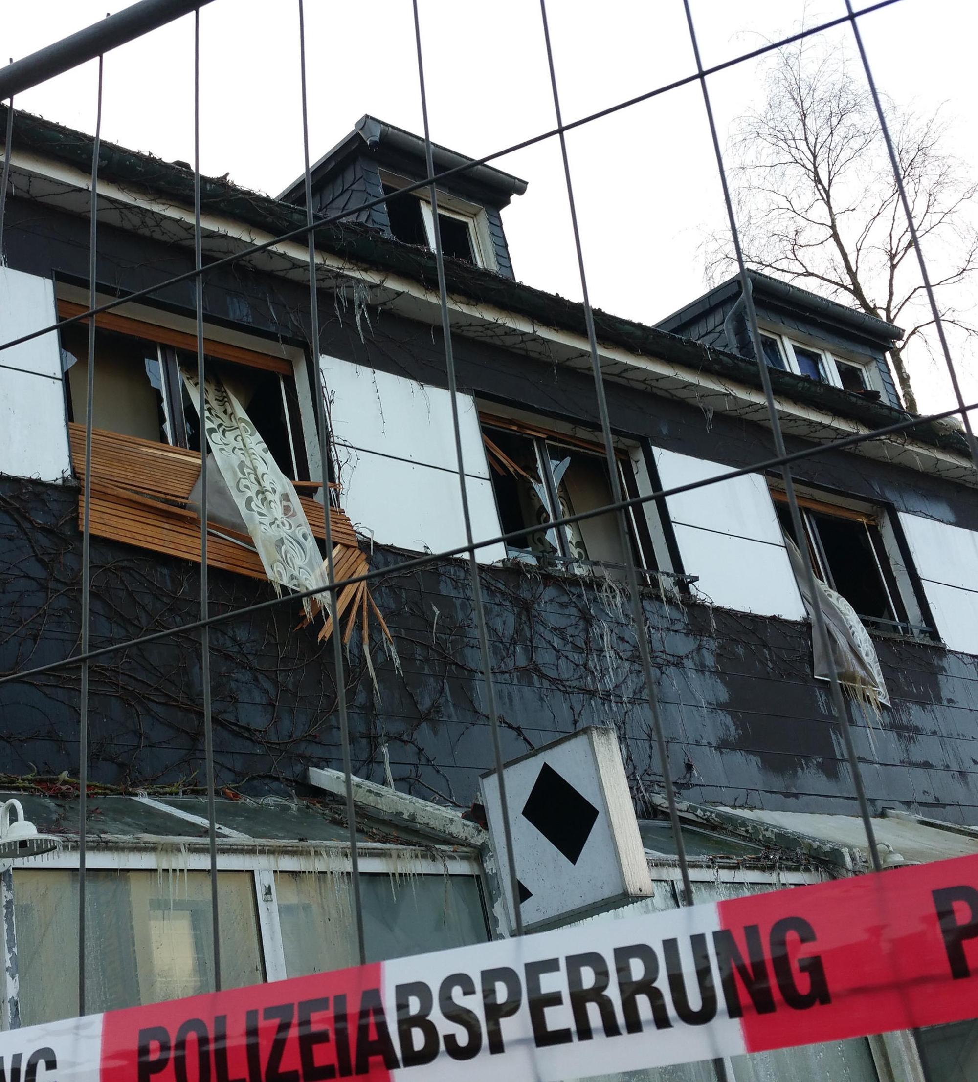 brand_absperrung_sfl01
