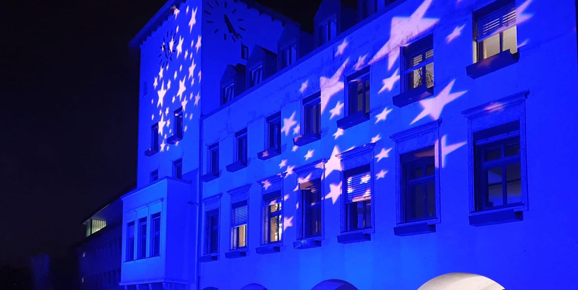 rde_KP_Bezirksrathaus_angestrahlt2