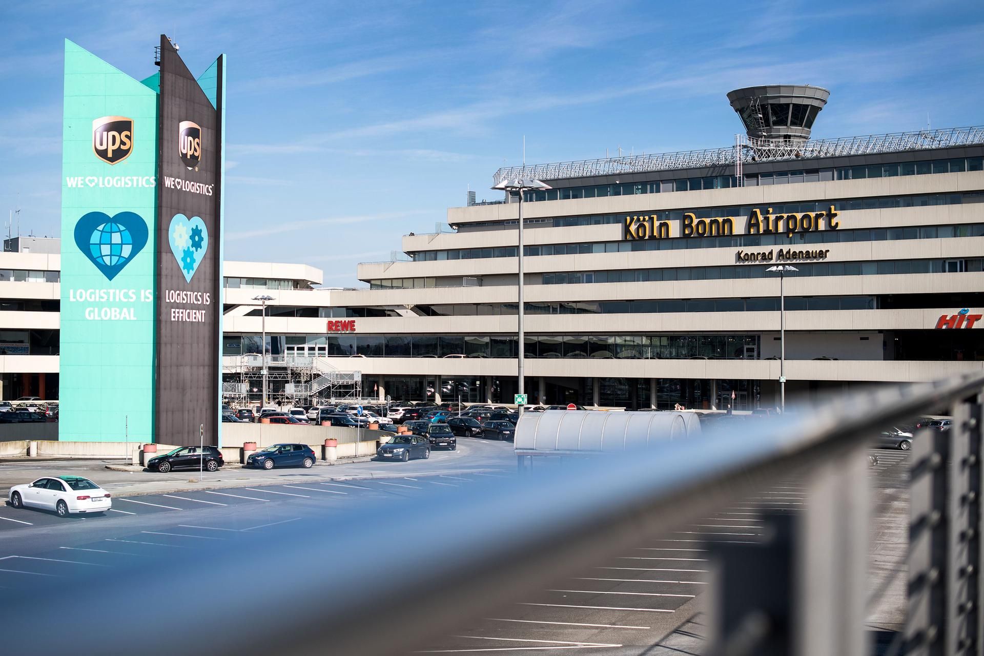 Flughafen Köln dpa