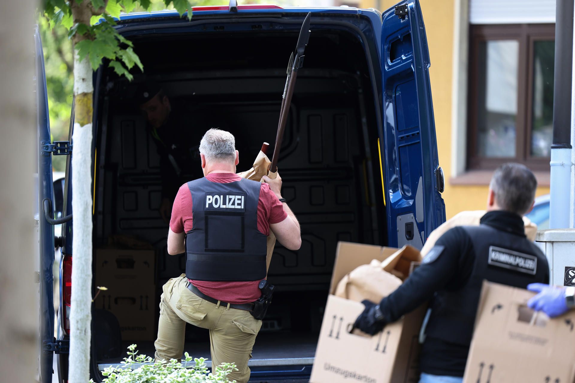 Waffen Schüler Essen 1 120522