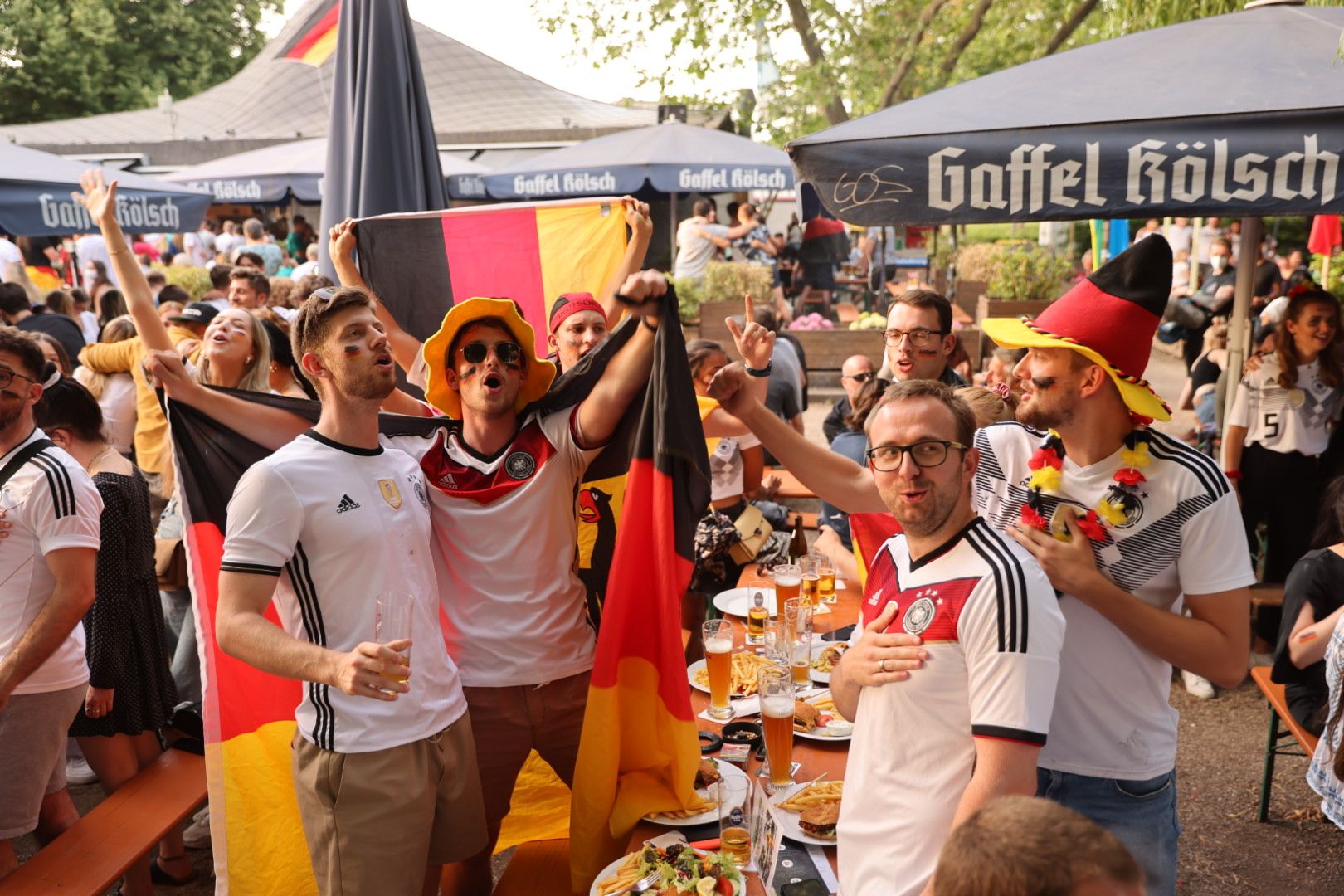 Fans Public Viewing in Köln 2