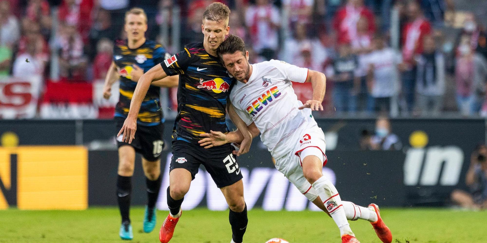 Mark Uth im Zweikampf