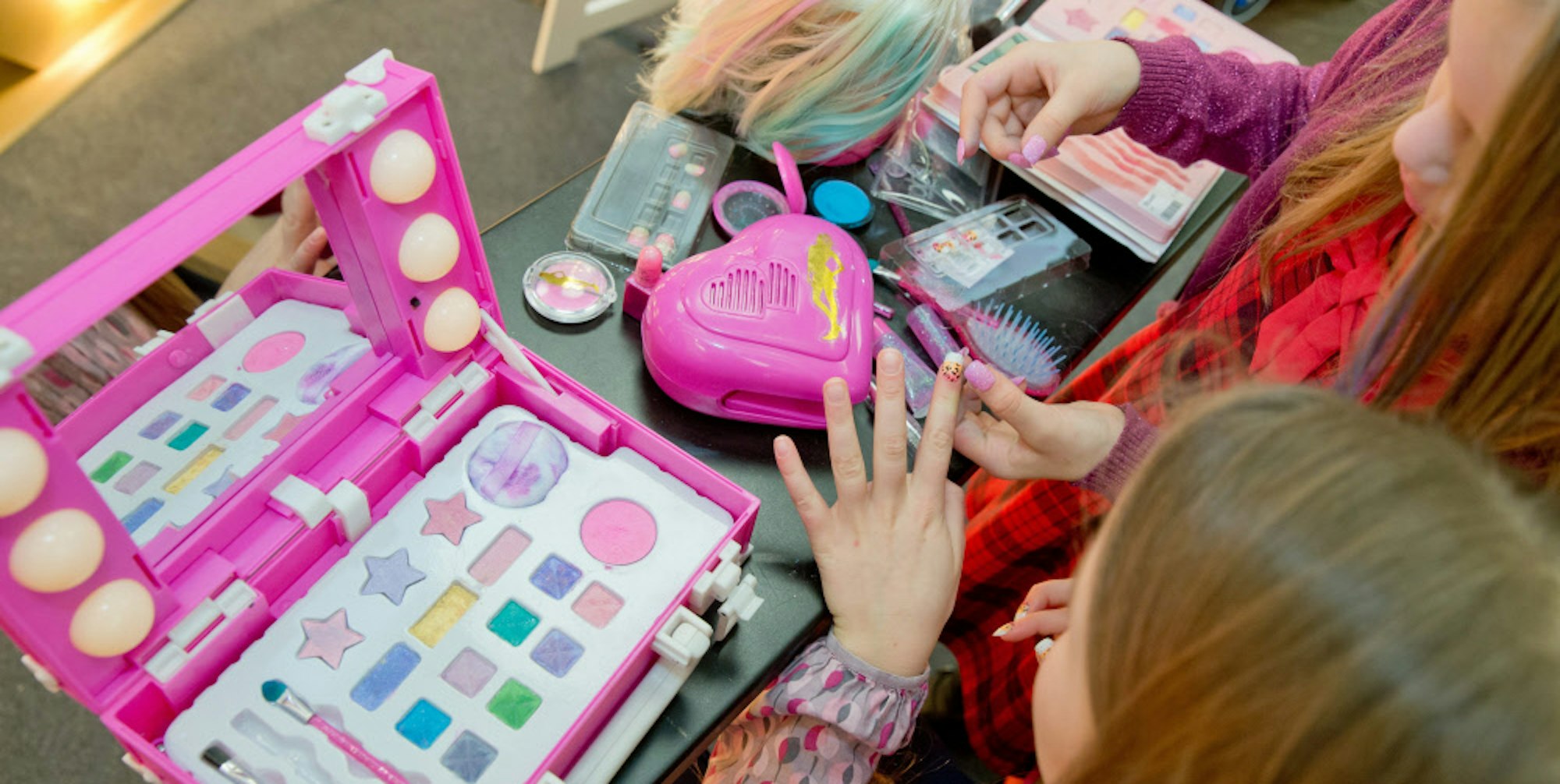 Spielzeugwerbung Spanien dpa