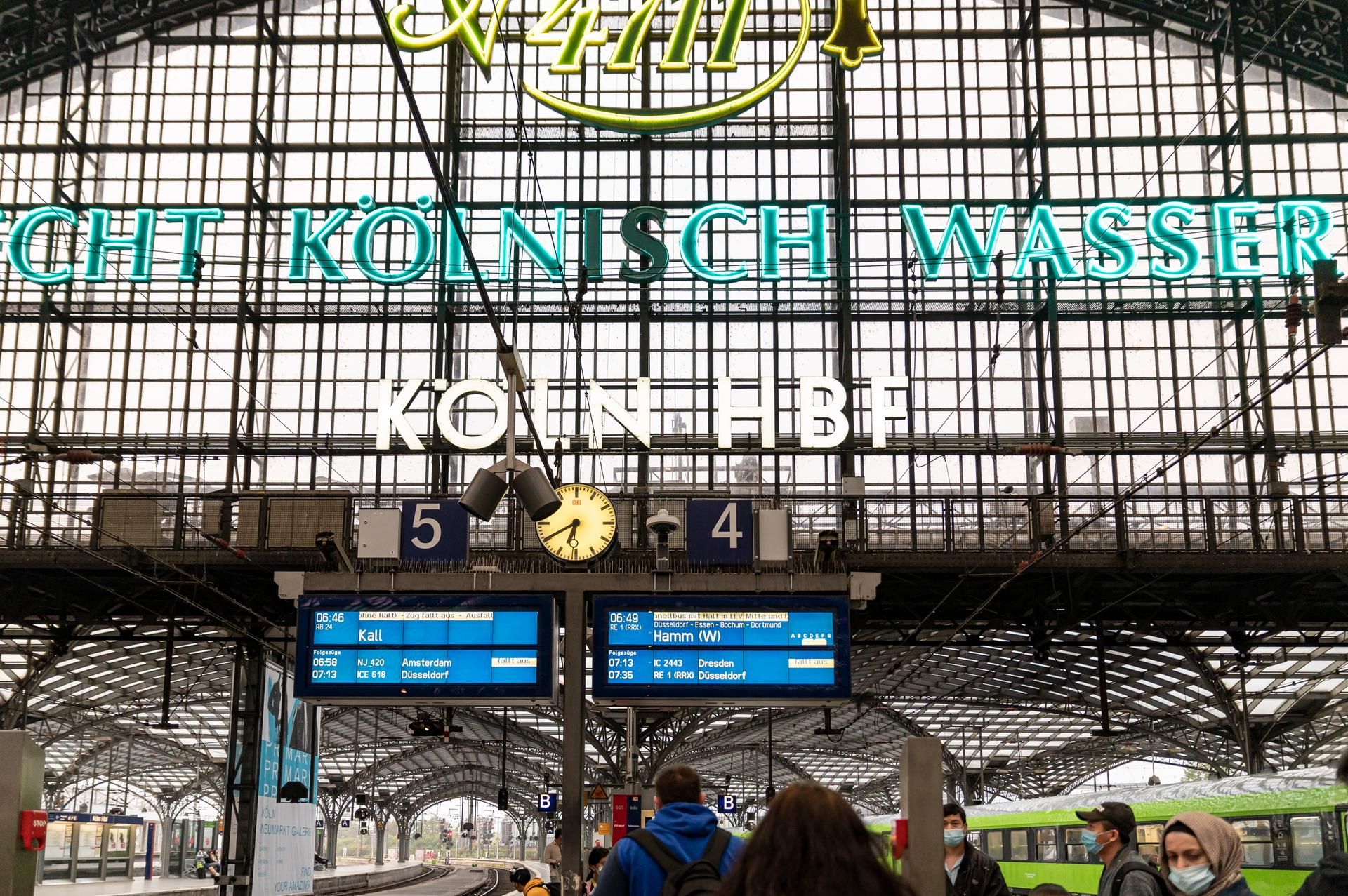Köln Hauptbahnhof Streik ROLL