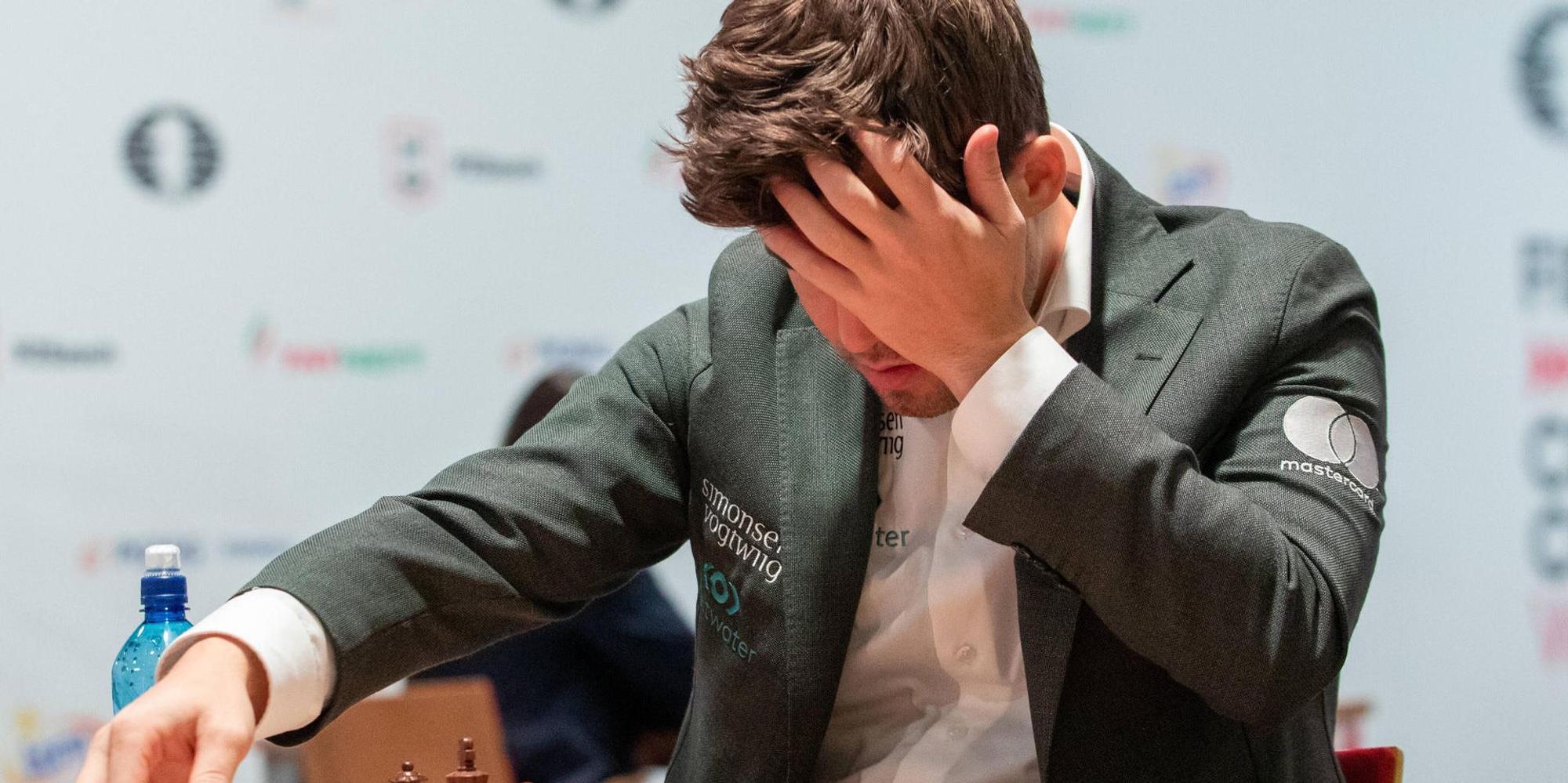 Magnus Carlsen verliert 1710