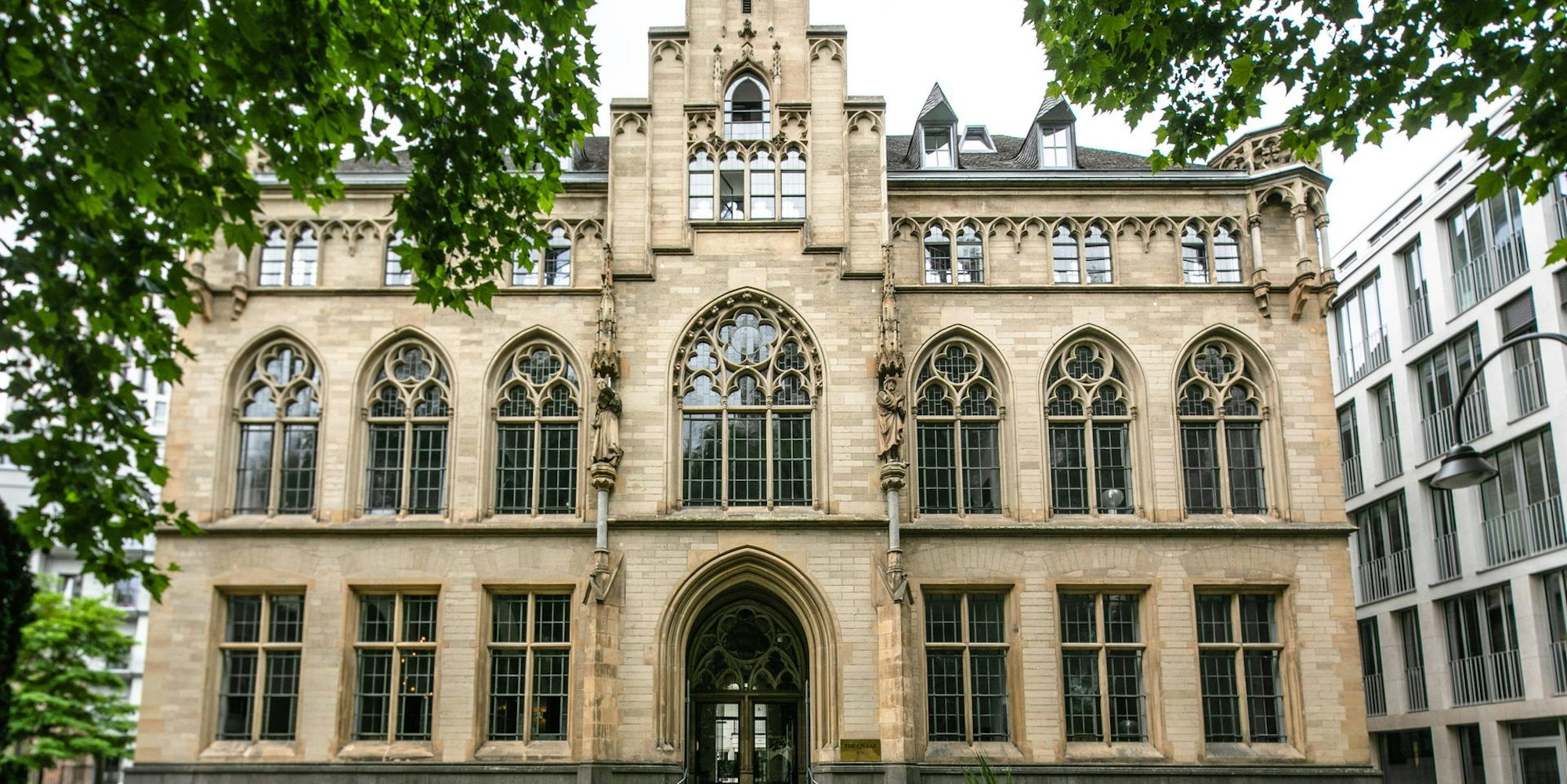 Serie_historisch_Haeuser_Altes_Stadtarchiv_mbo