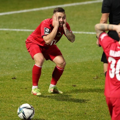 Simon Handle gegen Berlin