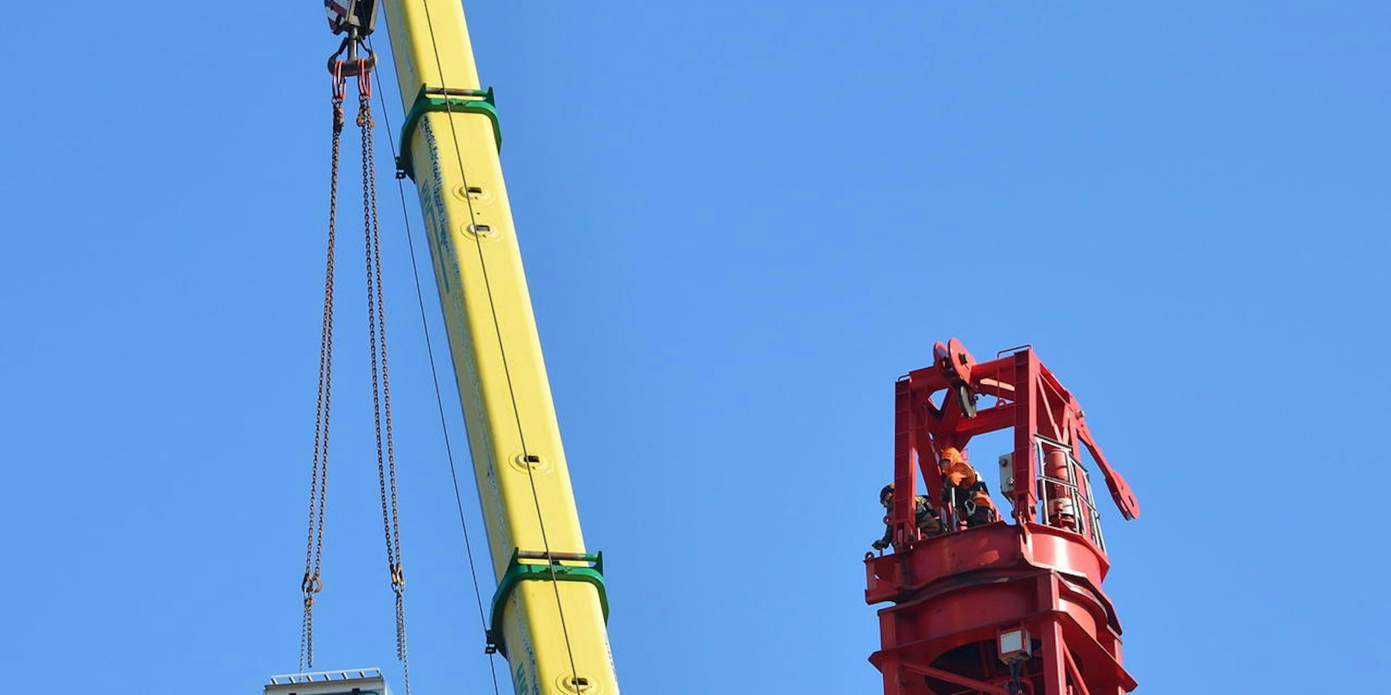 GL-Kräne-über-Gladbach