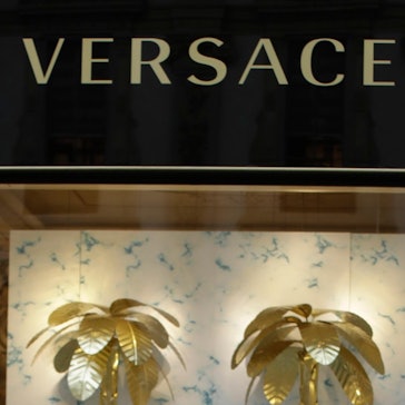 Versace 050320